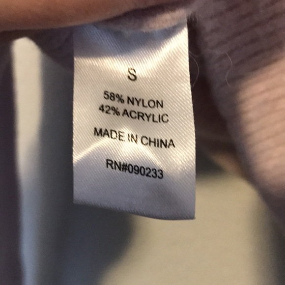 KENDALL & KYLIE CROPPED PINK SWEATER SIZE SMALL GREAT CONDITION! - Picture 4 of 5